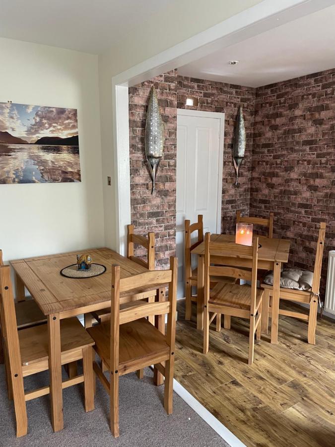 Charleston Apartment Self Catering 5 Min Drive From Town Centre إينفيرنيس المظهر الخارجي الصورة