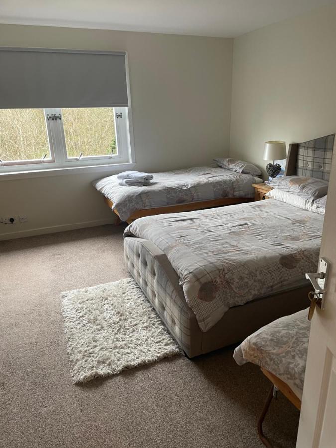 Charleston Apartment Self Catering 5 Min Drive From Town Centre إينفيرنيس المظهر الخارجي الصورة