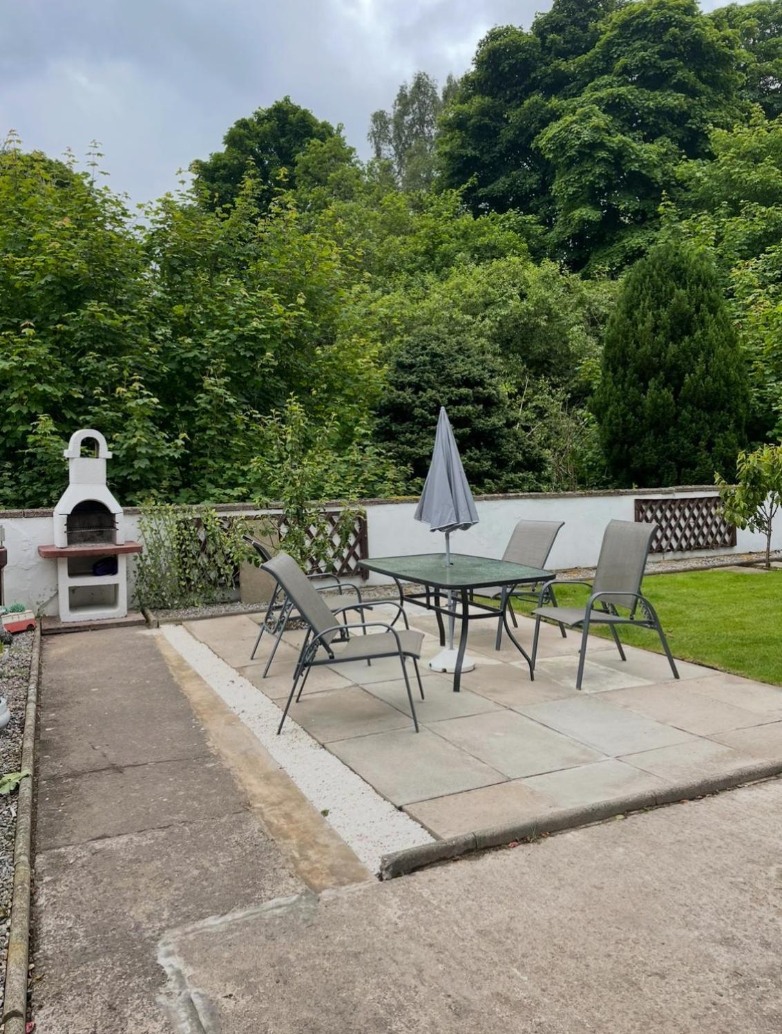 Charleston Apartment Self Catering 5 Min Drive From Town Centre إينفيرنيس المظهر الخارجي الصورة